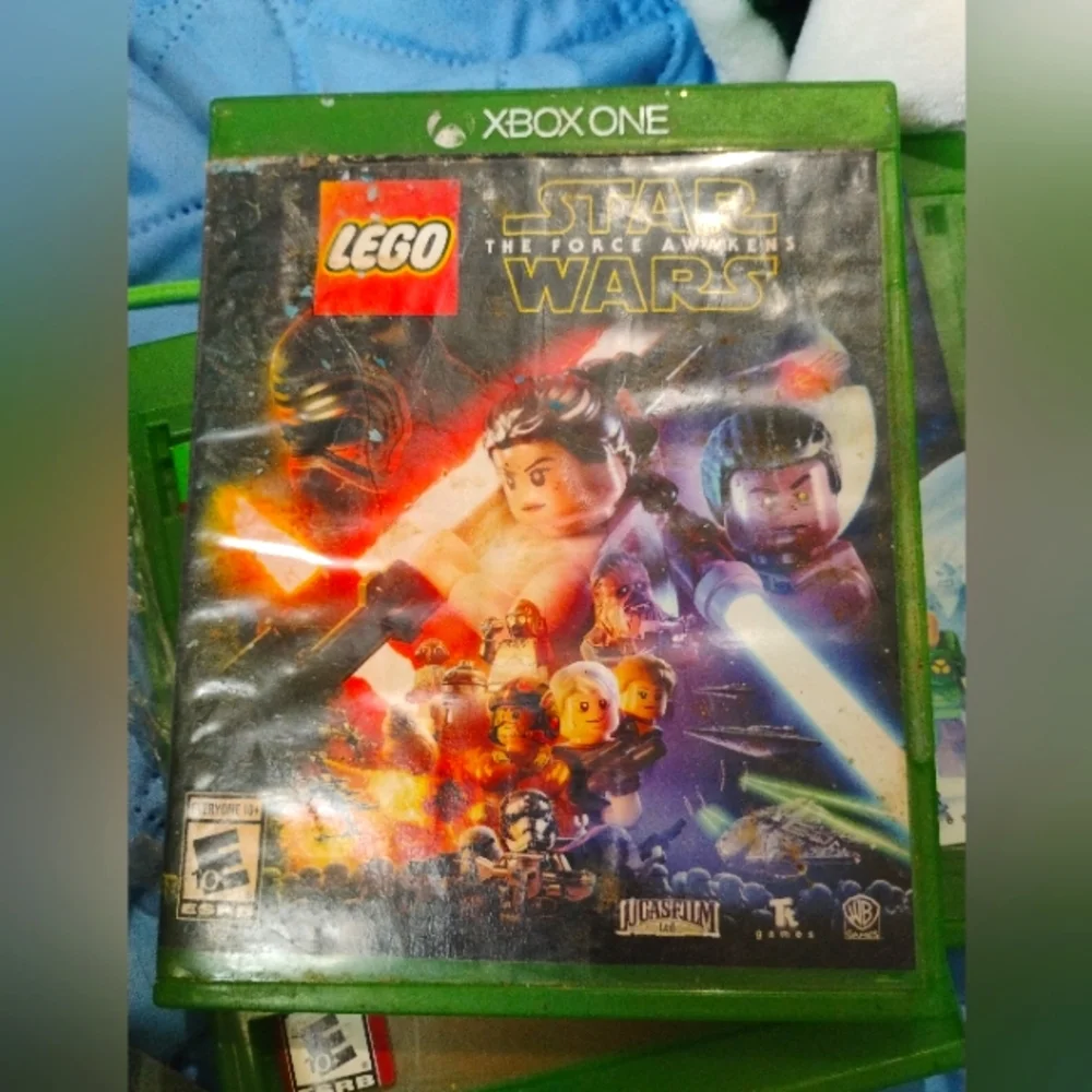 LEGO Star Wars: The Force Awakens for Xbox One - Green Case